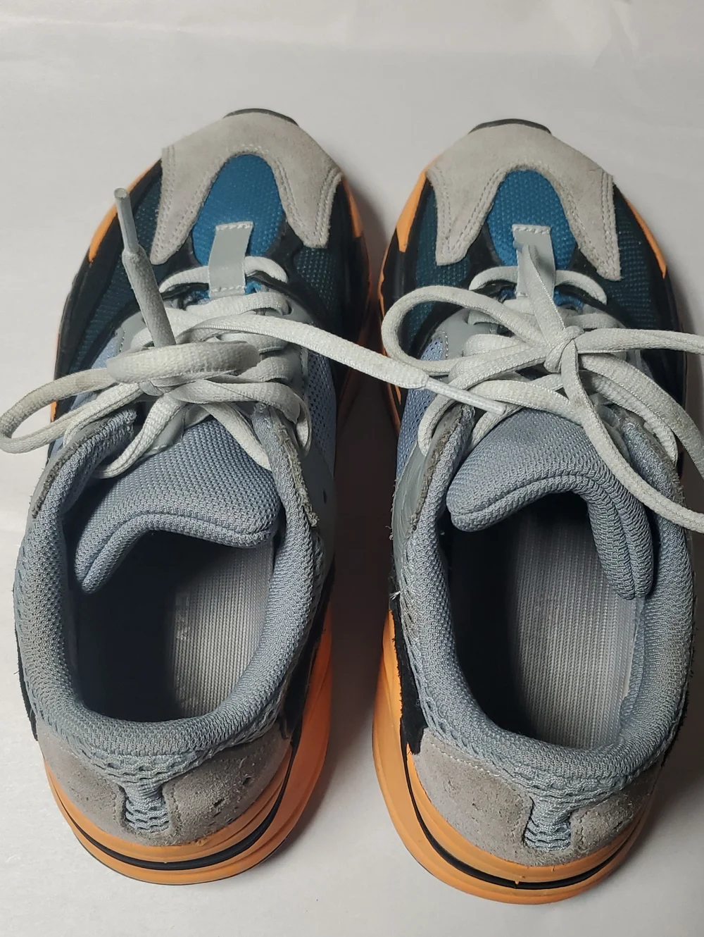 Adidas Yeezy Boost 700 Wash Orange Size 6.5 Mens Streetwear Athleisure GW0296